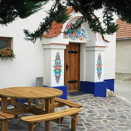 Vinarstvi Esterka Nyaraló Terezín